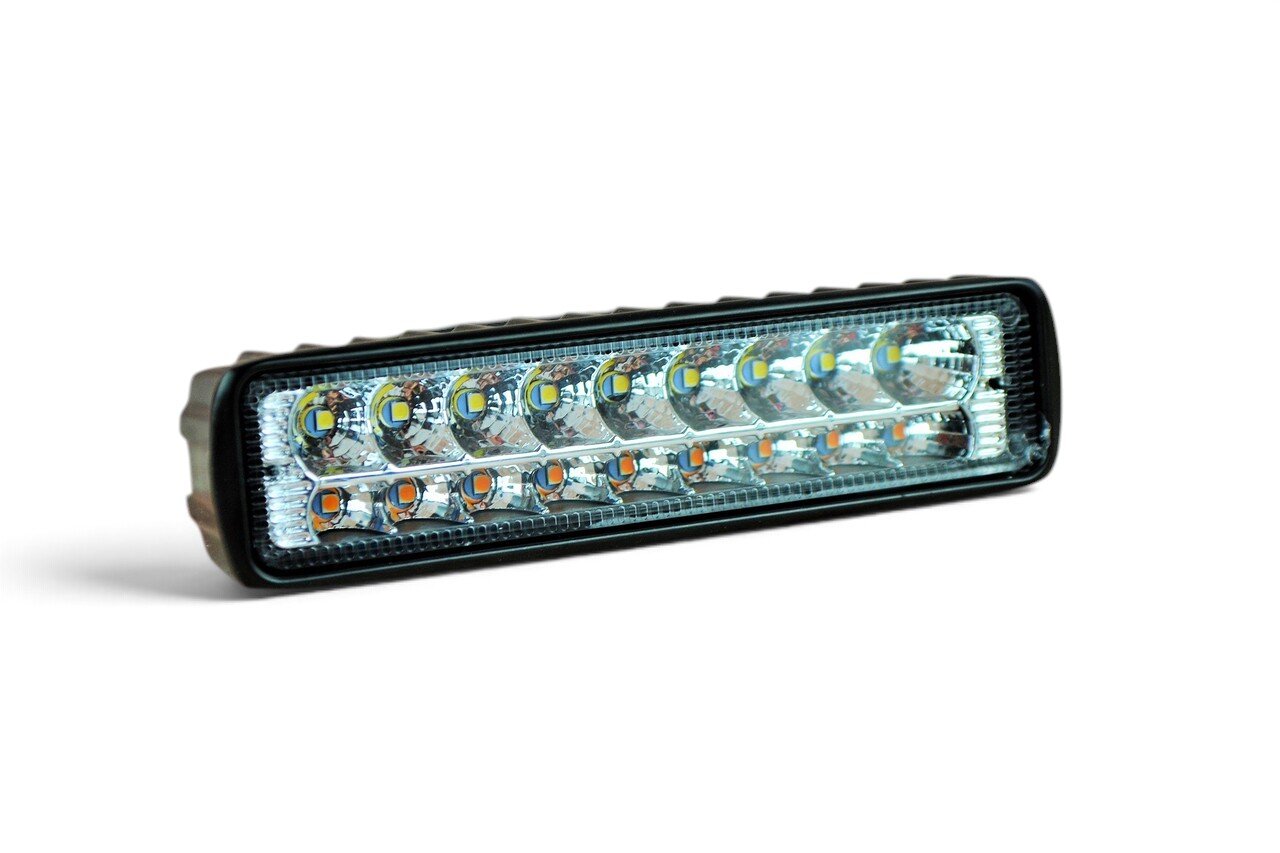 Світлодіодна LED-фара 36 Вт (світлодіоди 2w x18шт + стробоскоп ) Широкий промінь
