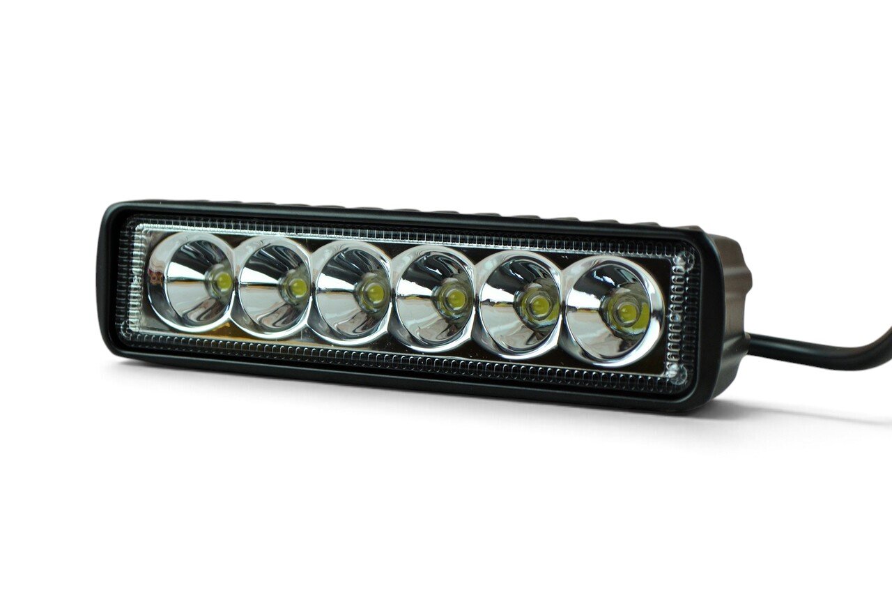 Світлодіодна LED фара 18Вт (світлодіоди 3w 6шт)