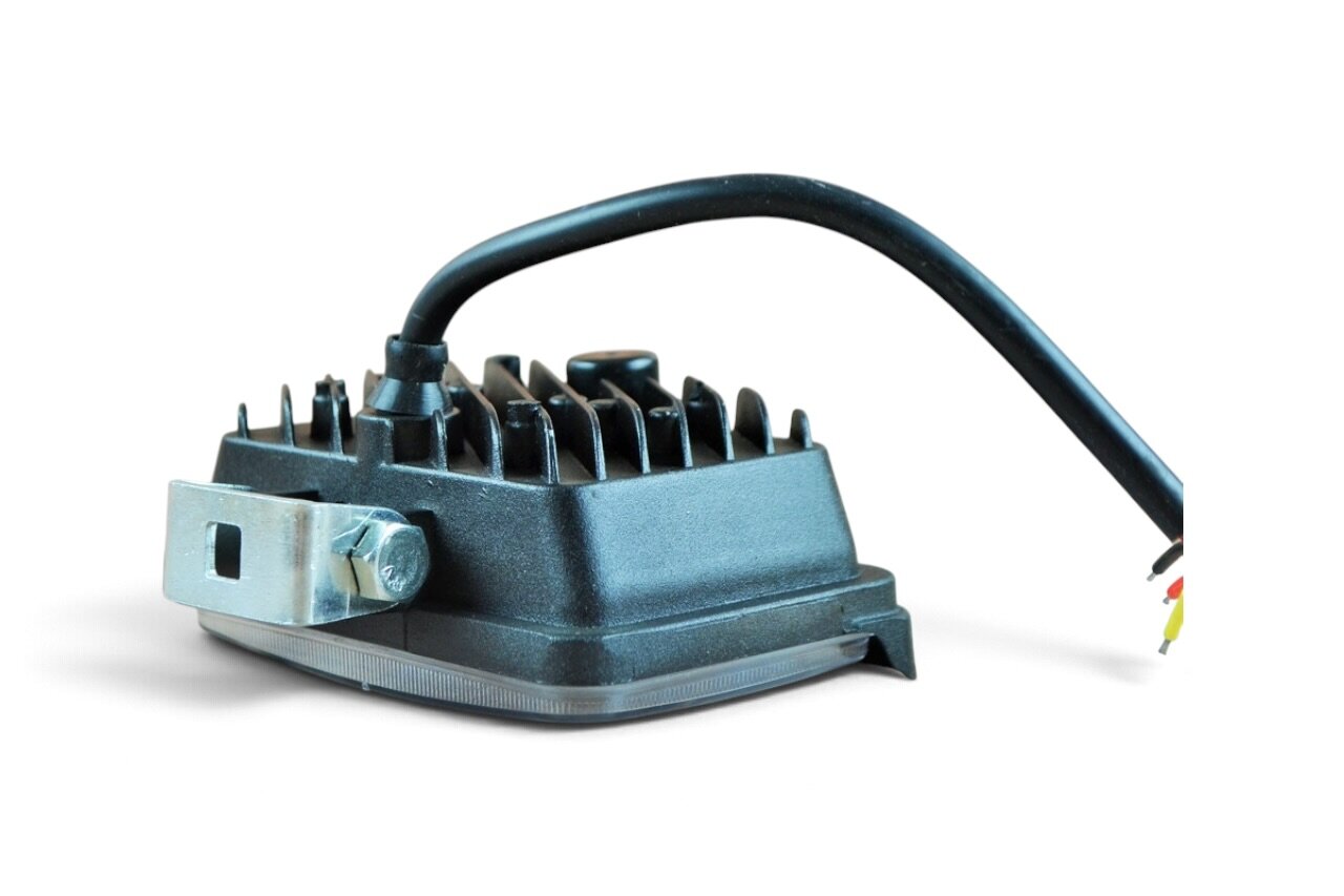 Фара LED прямокутна 58W 6000K-3000К (18 діодів) (11,5 см х 8 см х 5 см) (ближній + дальній)