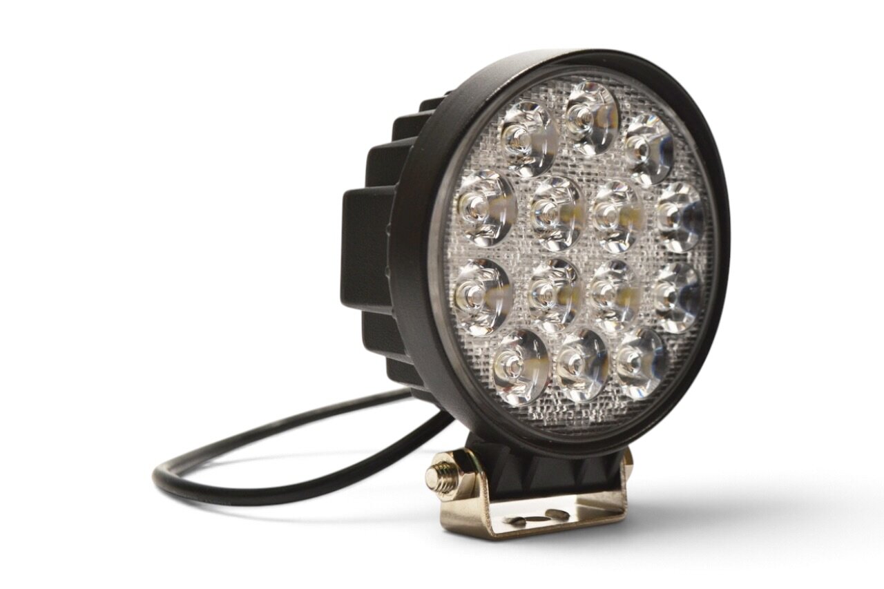 Світлодіодна LED фара робоча 42W/60° 42 Вт.(3Вт*14ламп) Вузький промінь