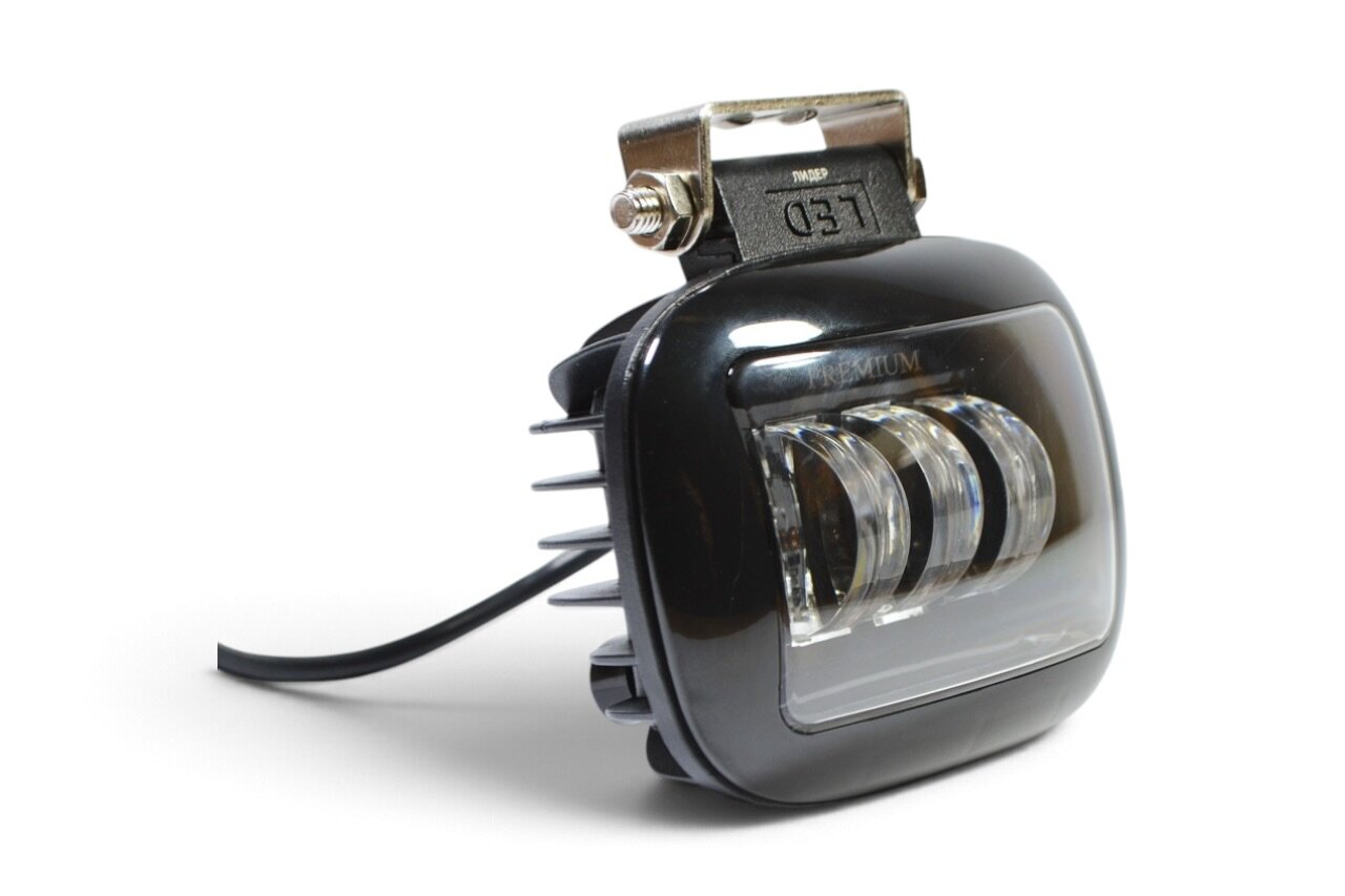 Світлодіодна LED фара 45Вт Квадратна (Black), з чіткою світлотіньовою межею з ДХО+ ПЕРЕВЕРНУТА