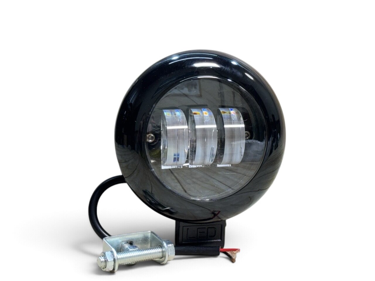 Додаткова світлодіодна LED фара 30Вт (Black), Чіткої світловий тіньової кордоном