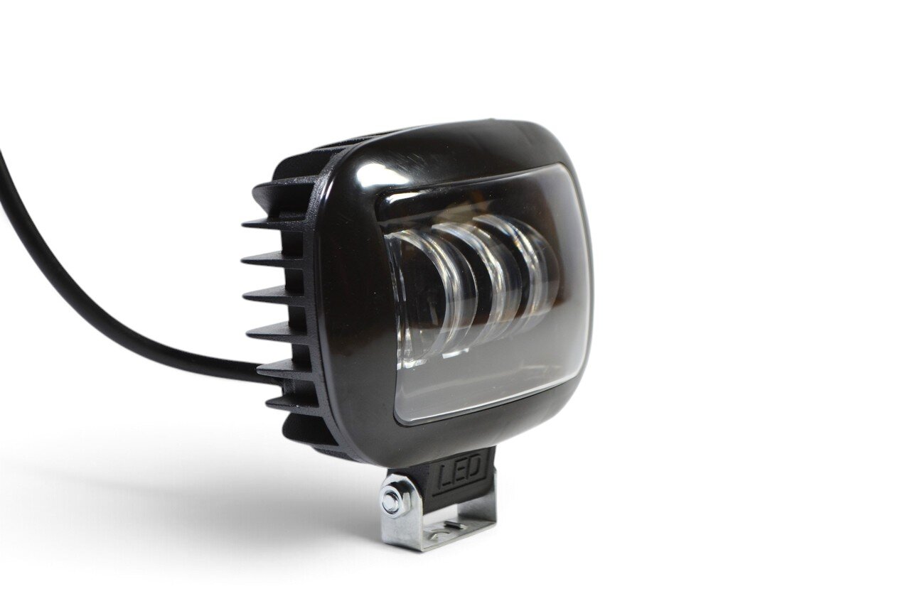 Додаткова світлодіодна LED-фара 30 Вт Квадратна (Black) з чіткою світлотіньовою межею