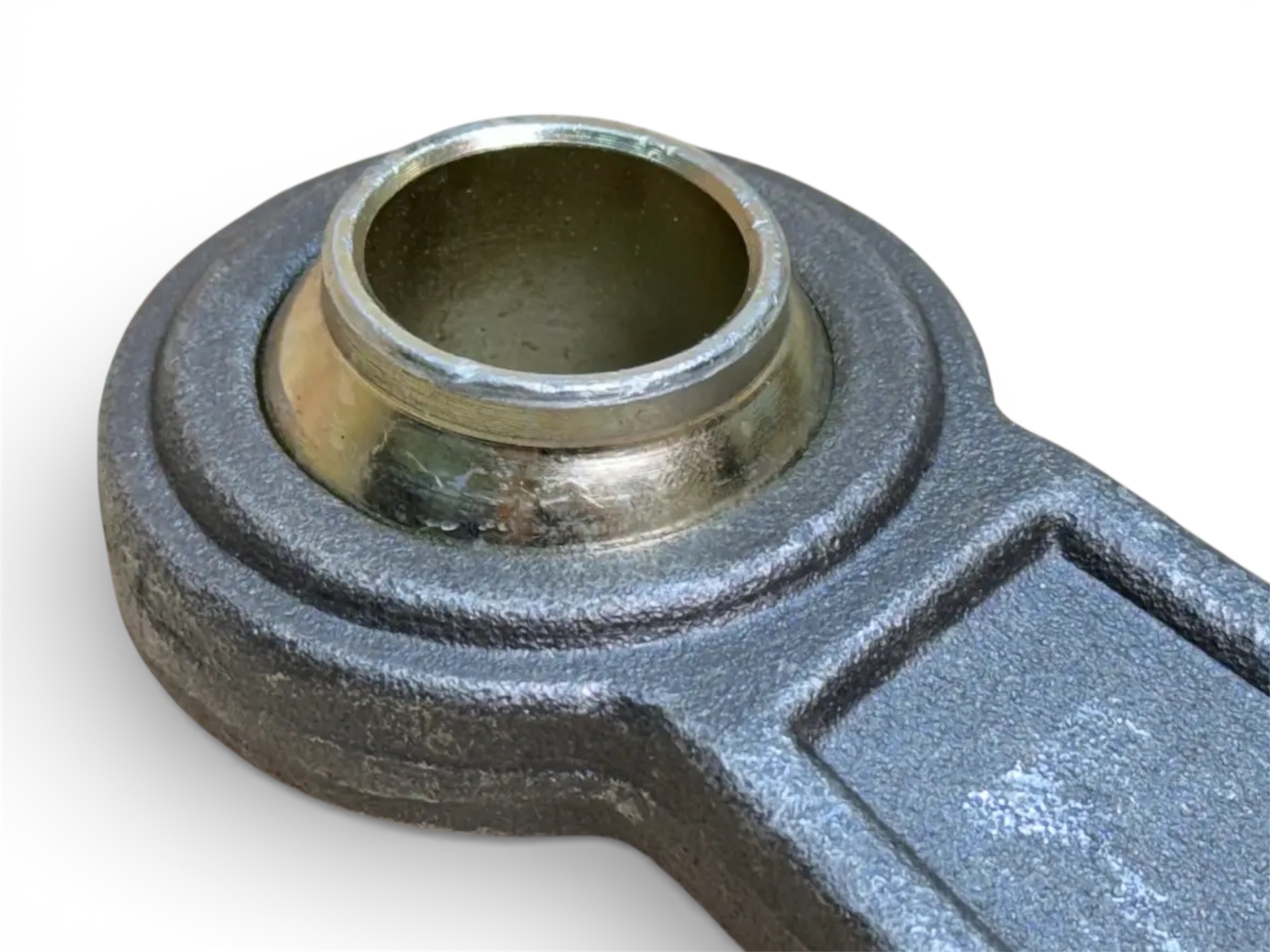 Шарнир продольной тяги МТЗ (приварной) d-28мм 46650080