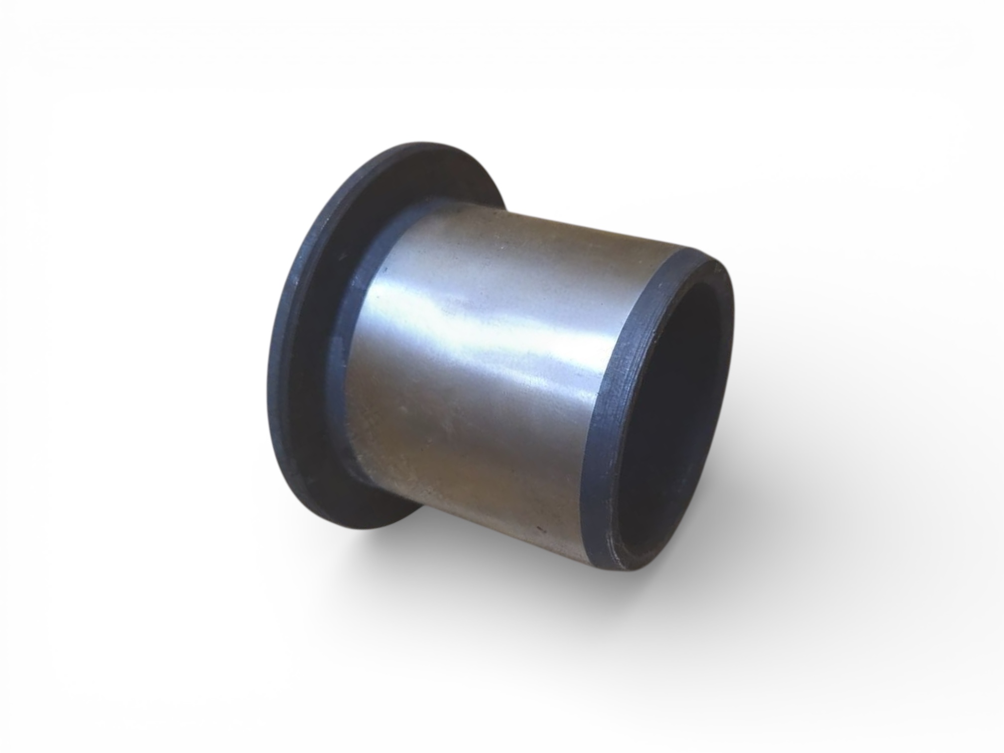 Втулка вісі хитання ЮМЗ передня (з буртиком) 36-3001020