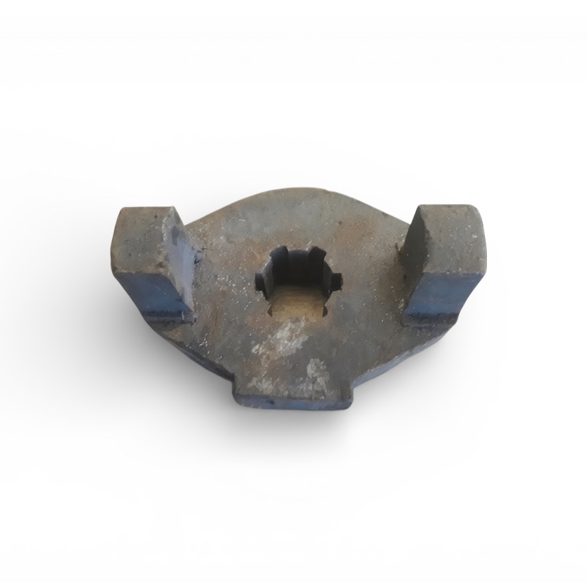 Муфта привода НШ-10 кулачкова ведена СМД-15 ( 6 шліцева) 14-2605А