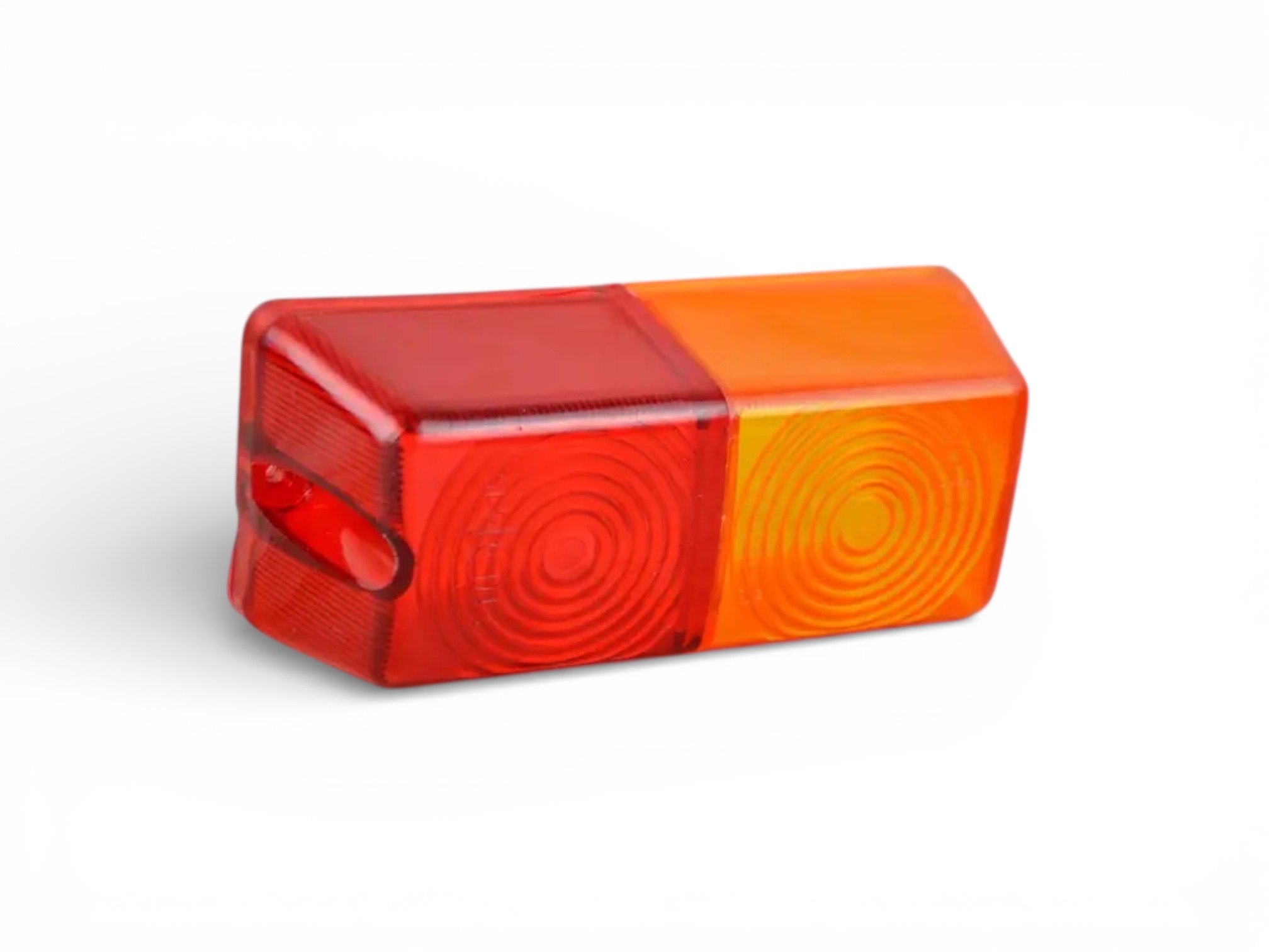 Розсіювач (скло) ліхтаря заднього МТЗ, ЮМЗ, Т-40 ФП-209