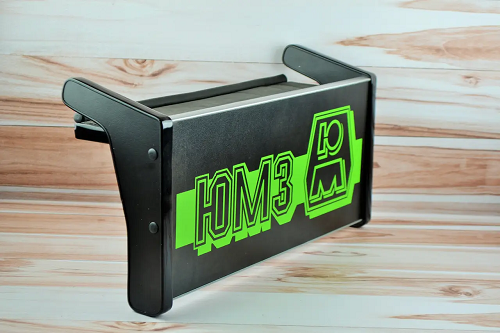 Полка ЮМЗ в кабину (с открыванием, зеленая надпись) малая кабина