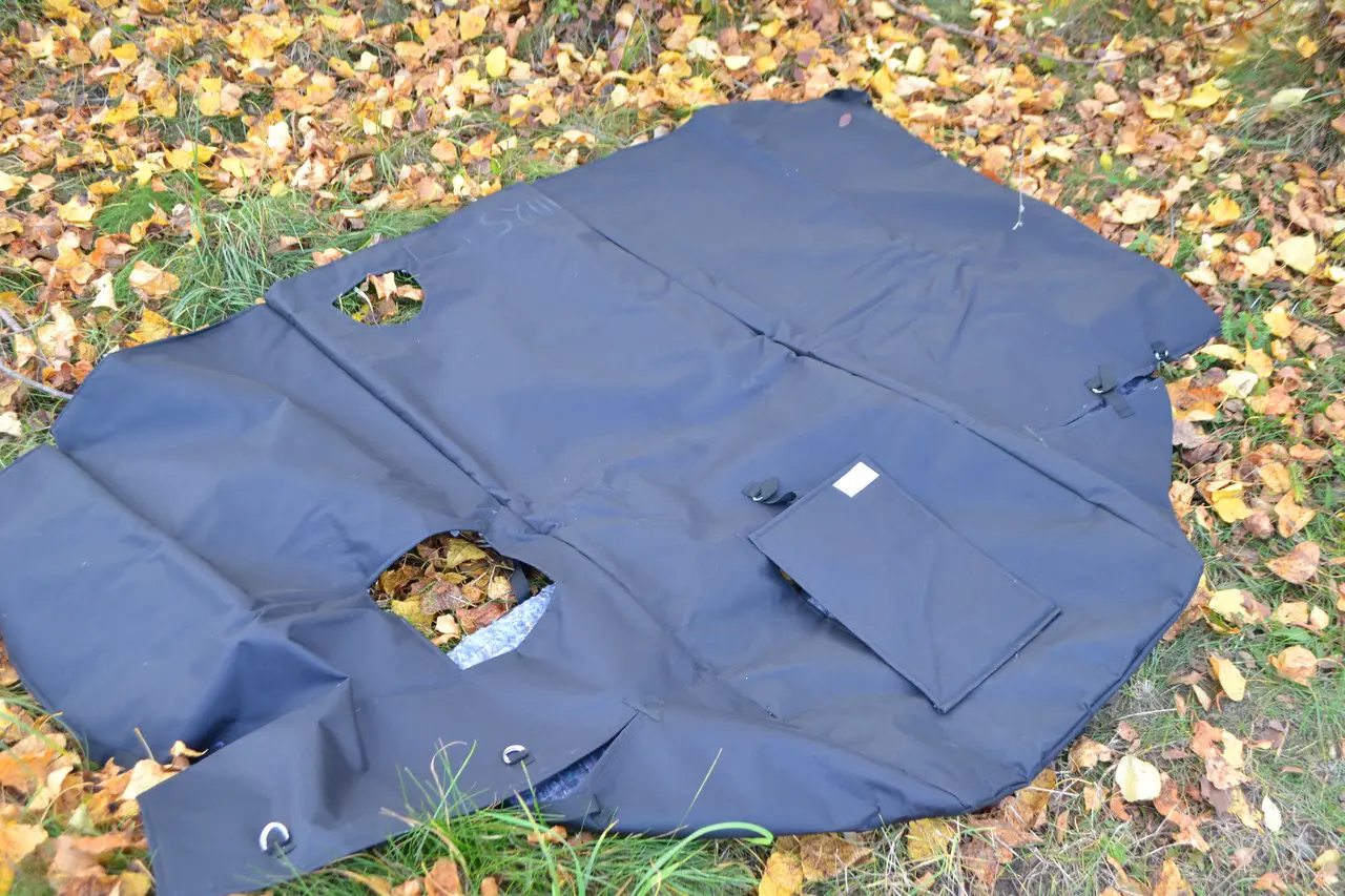 Утеплительный чехол капота МТЗ-1025